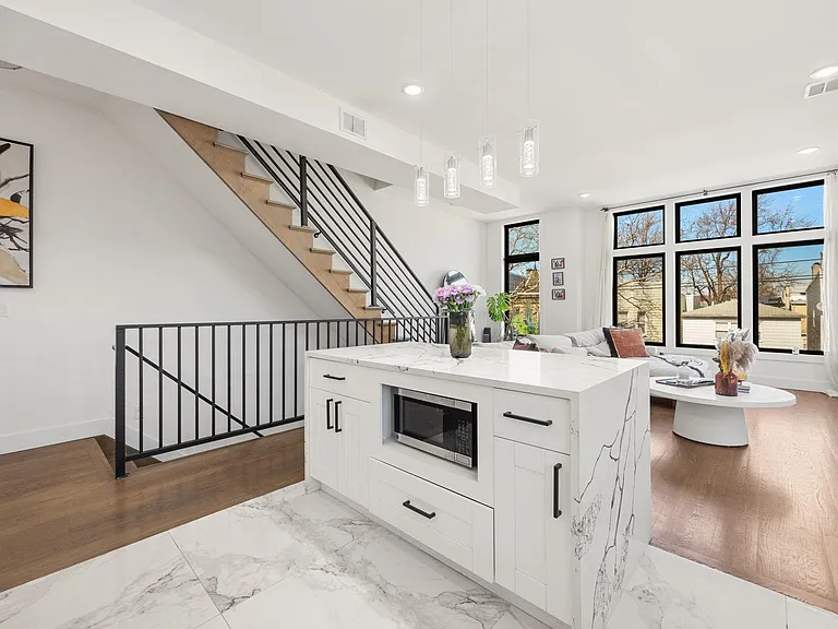 121 Prospect St #2 — Photo 6