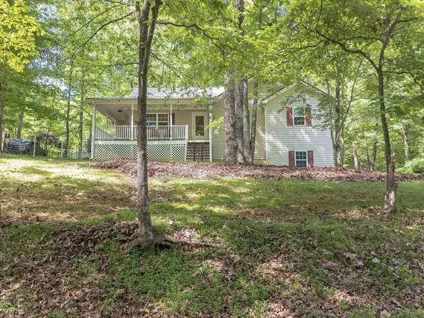 41 Navaho Way, Ellijay, GA 30540