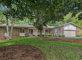 6680 Gleneagles Dr SE, Grand Rapids, MI 49546