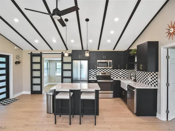 1922 Flamingo Dr, North Fort Myers, FL 33917