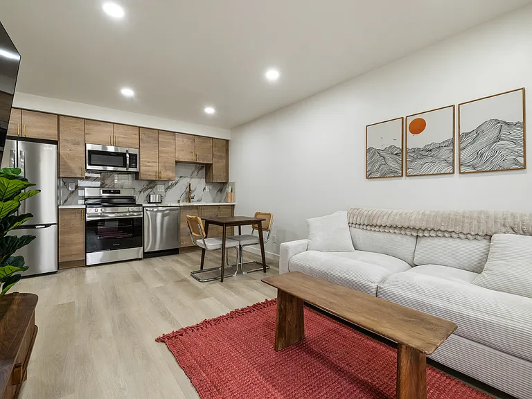 4018 Riviera Dr #1 — Photo 1