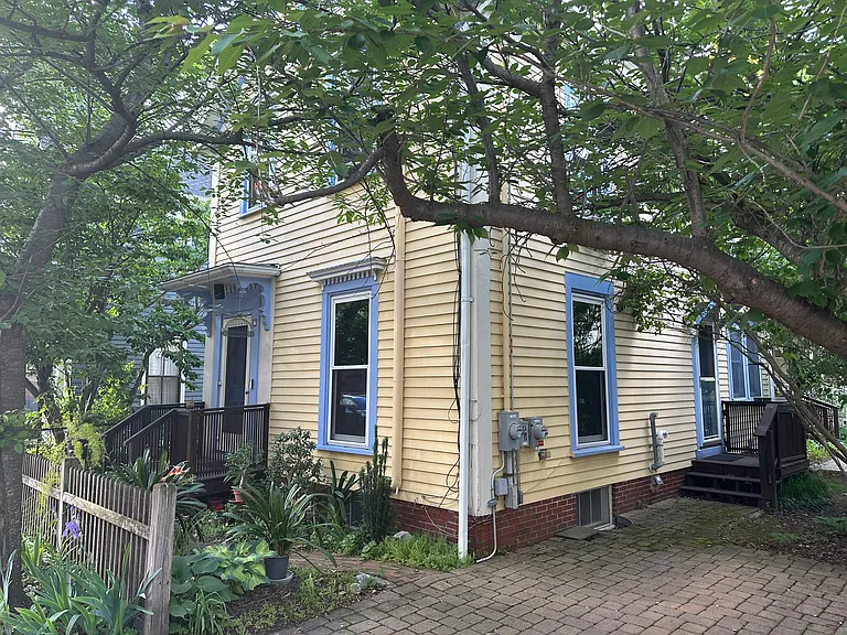 7 Pleasant Pl — Photo 1