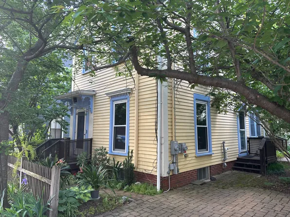 7 Pleasant Pl, Cambridge, MA 02139