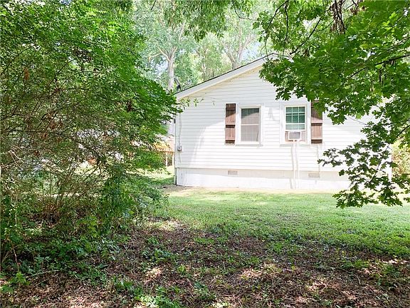 4th image of 3665 Glenda St