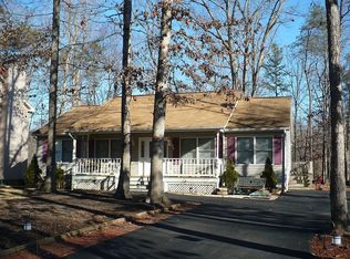 104 Chesterfield Ct, Locust Grove, VA 22508