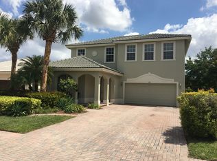 104 Sarona Cir, Royal Palm Beach, FL 33411