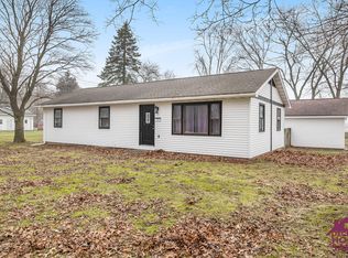 310 Kellogg Ave, Three Rivers, MI 49093