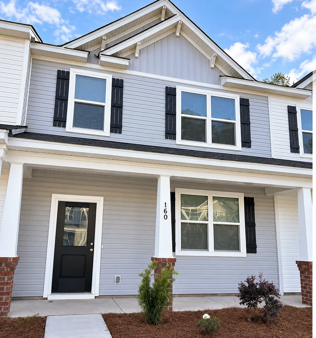 160 Spencer Cir — Photo 1