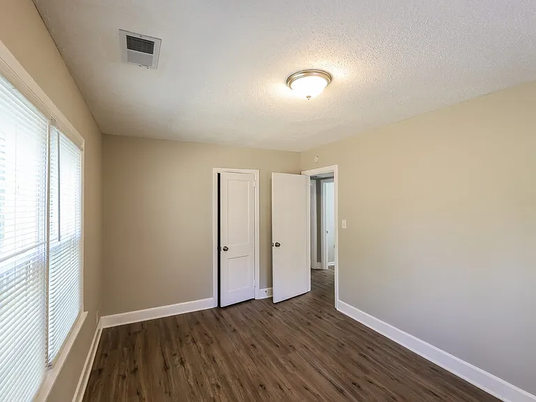 914 Park Pl — Photo 14
