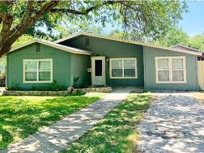 225 Mulberry St, Uvalde, TX, 78801