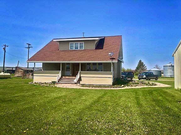 2nd image of 413 Stanford Ave