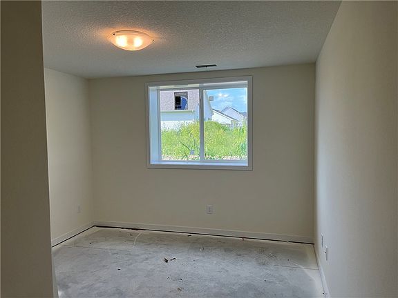 4th image of 351 Northern Trace Ct