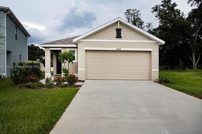 1st image of 10849 Trailing Vine Dr