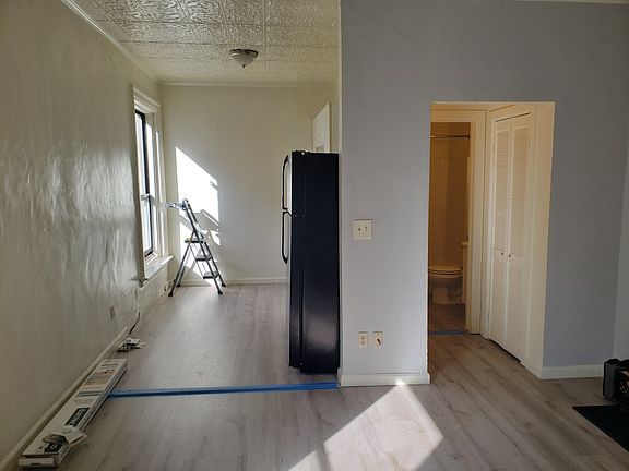 3rd image of 111 N Bernard St APT 406