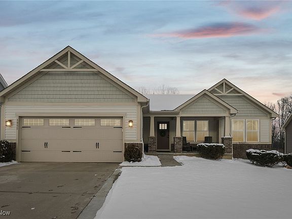 2nd image of 1951 E Woodland Dr