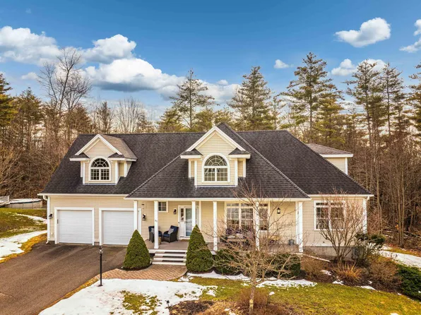 83 Boxwood Lane, Dover, NH 03820