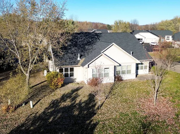 700 Leroy Ln APT 37, River Falls, WI 54022