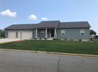 57566 Sumac Ct, Elkhart, IN 46516