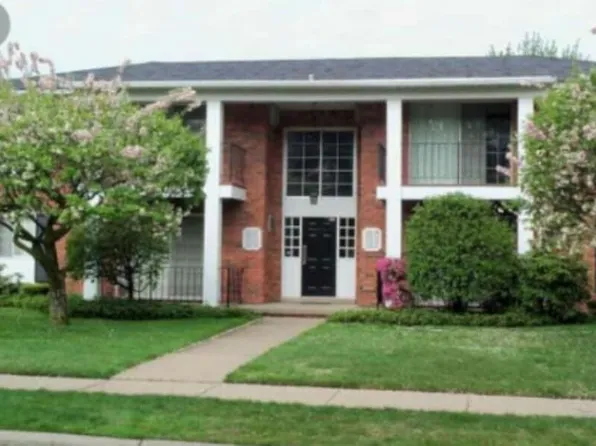22039 E Eleven Mile Rd #20, Saint Clair Shores, MI 48081