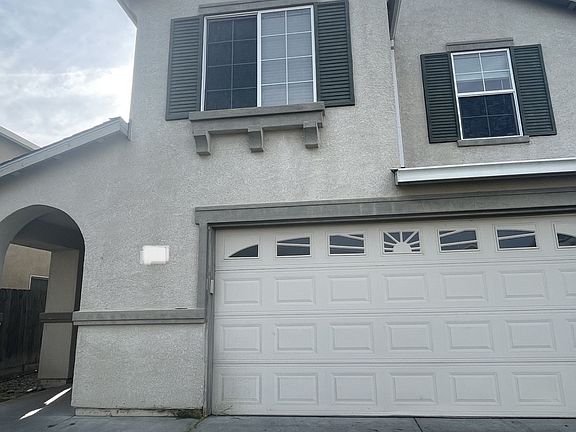 2nd image of 4345 Briggs Ln
