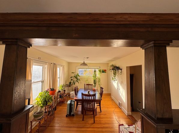 3910-3912 Thomas Ave S #3910