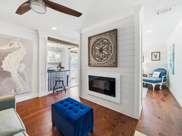408 W Island Square Dr, Saint Simons Island, GA 31522