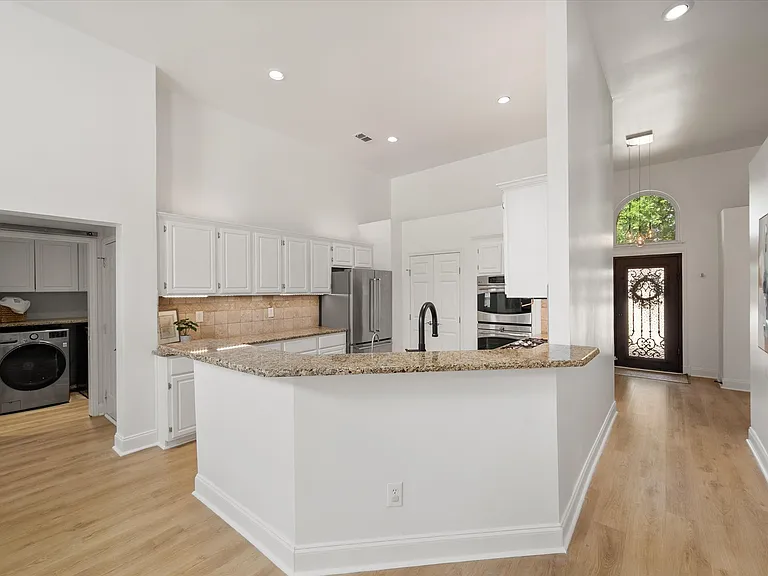 42 Sonora Dr — Photo 1