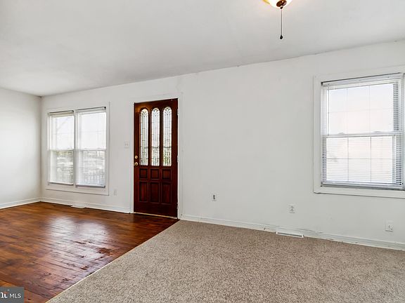 3rd image of 300 Glover St