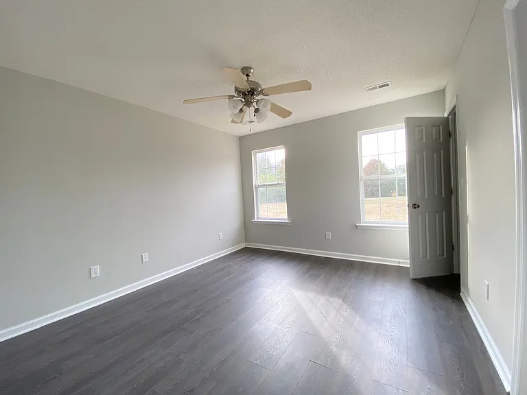 170 Stafford Rd — Photo 14