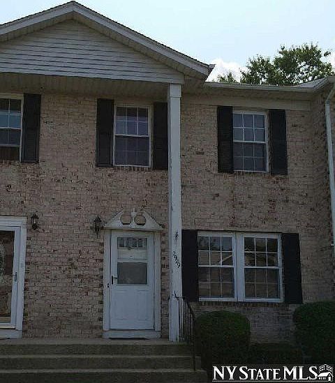 2nd image of 2929 Grand Ave