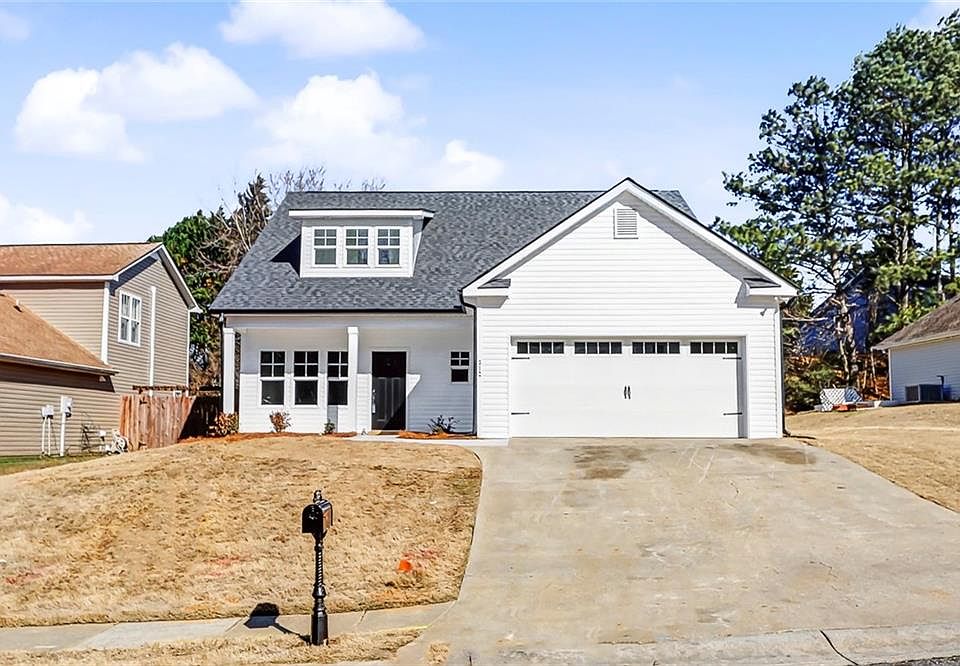 1st image of 312 Hillcrest Ln