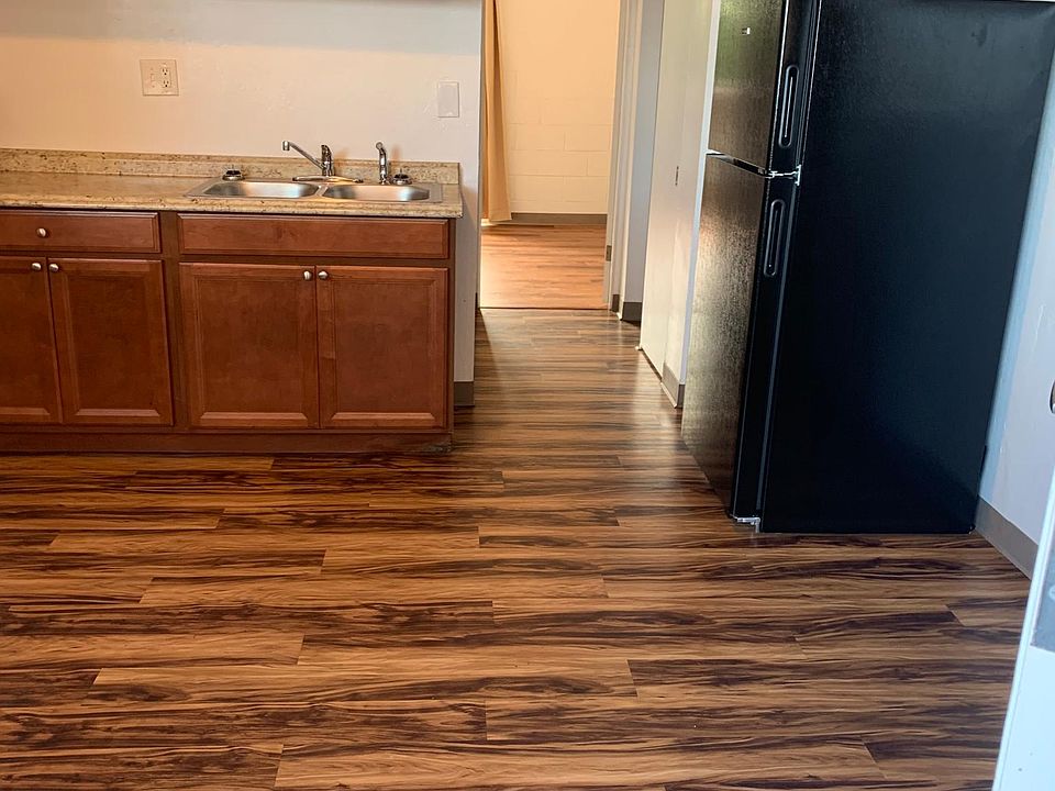 2nd image of 161 Banyan Dr #200