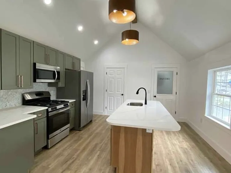 109 Main St #B — Photo 16