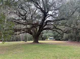 10 Plantation Ln, Walterboro, SC 29488