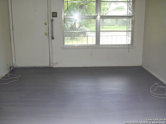 2nd image of 831 Straight Ln