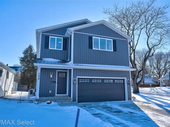408 3rd St, Fenton, MI 48430