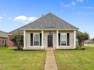 5748 Gold Crest Dr, Bossier City, LA 71112