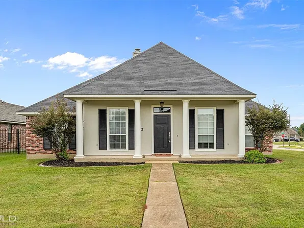 5748 Gold Crest Dr, Bossier City, LA 71112