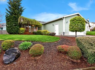 434 SE Mountain View Ln, Estacada, OR 97023
