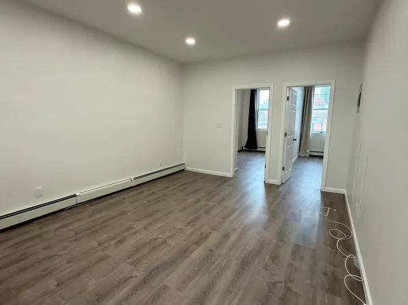 737 Montgomery Street image 1 of 9