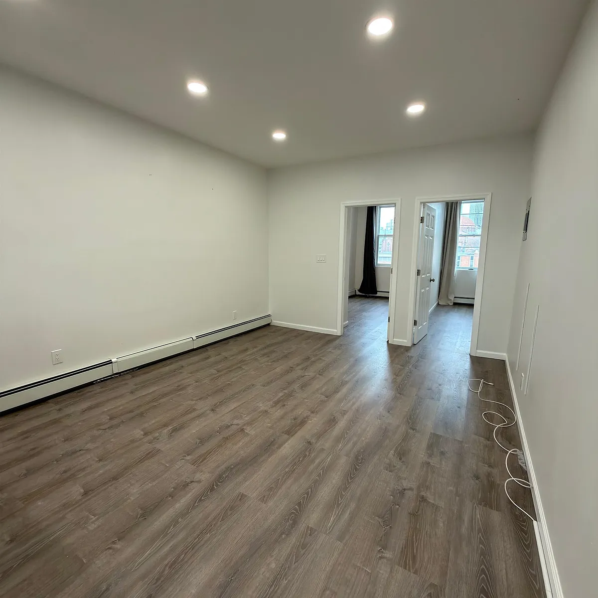 Building Photo - 737 Montgomery St #3