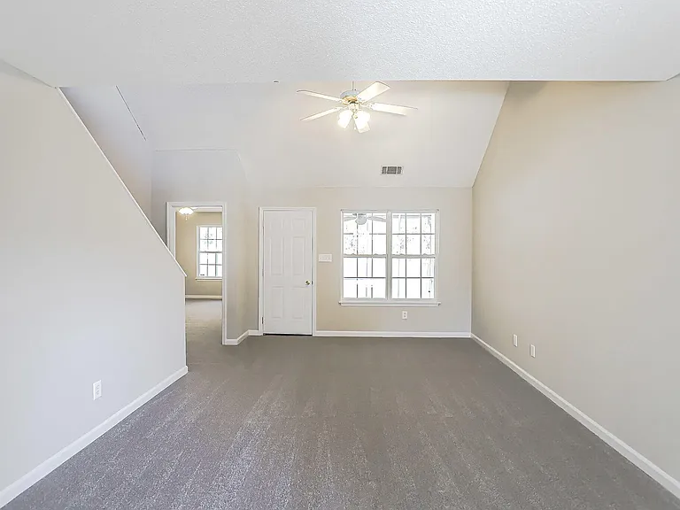 4531 Derryclare Ln — Photo 20