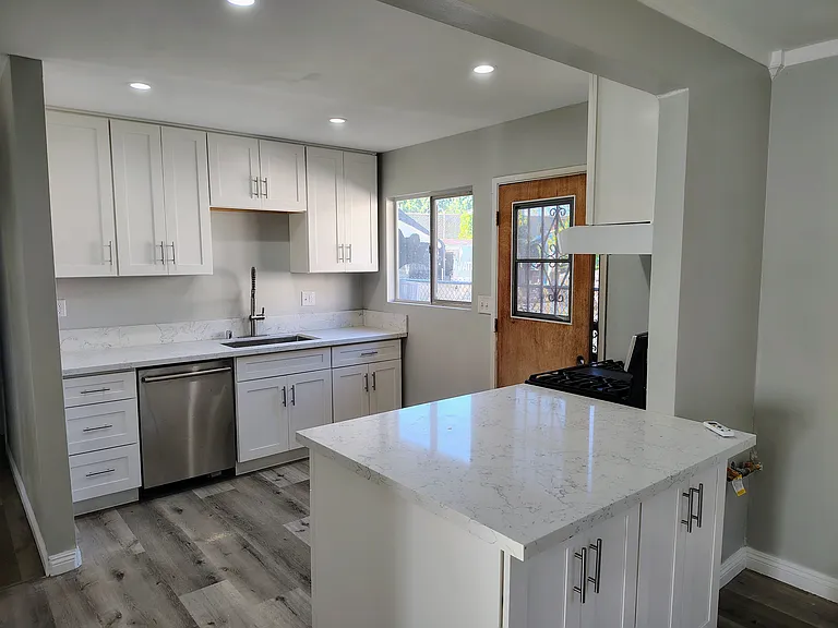 509 E Truslow Ave — Photo 13