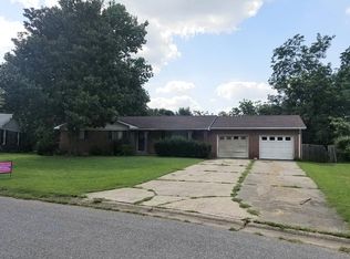 822 Harvard Rd, Sikeston, MO 63801