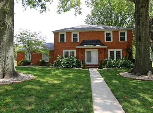 10530 Hackamore Ln, Saint Louis, MO