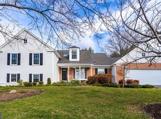 7221 Deer Lake Ln, Rockville, MD 20855