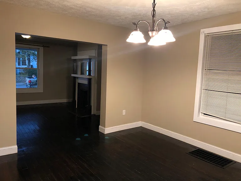 317 Maryland Ave — Photo 10