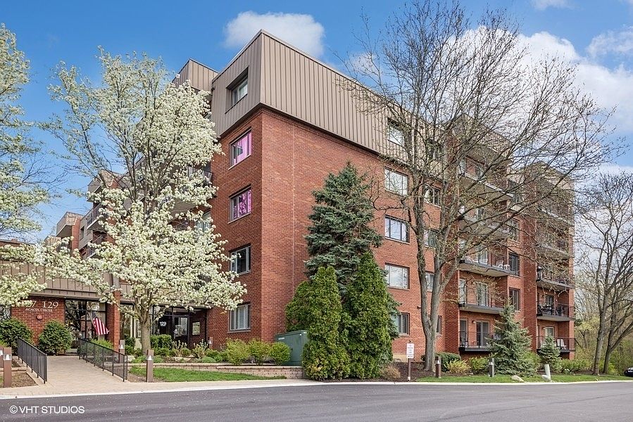 1st image of 129 Acacia Cir APT 105E