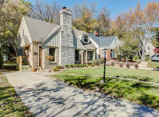 1269 Martha Washington Dr, Wauwatosa, WI 53213