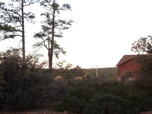 2nd image of 2330 Evergreen Ln